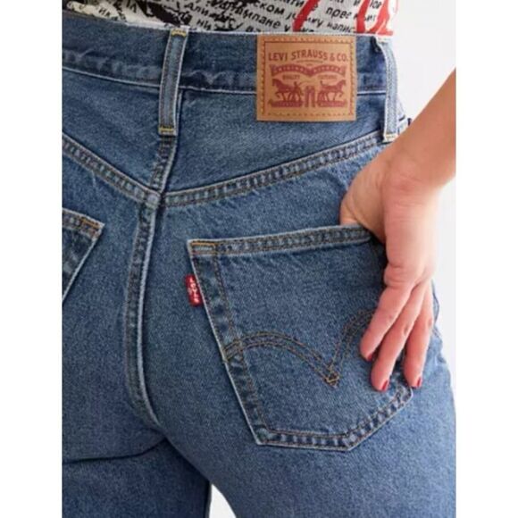 Levi's Super High Rise 24x27 Ribcage Ankle Straight Jean in  Feeling Seen - Picture 4 of 7